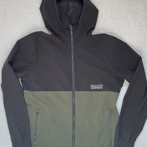 Hollister Men's two-tone windbreaker